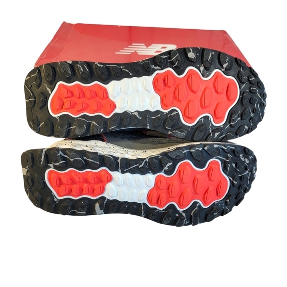 New Balance Fresh Foam Garo Trail Running Shoes Mismatched Sizes 9 Left 10 Right - Picture 10 of 14